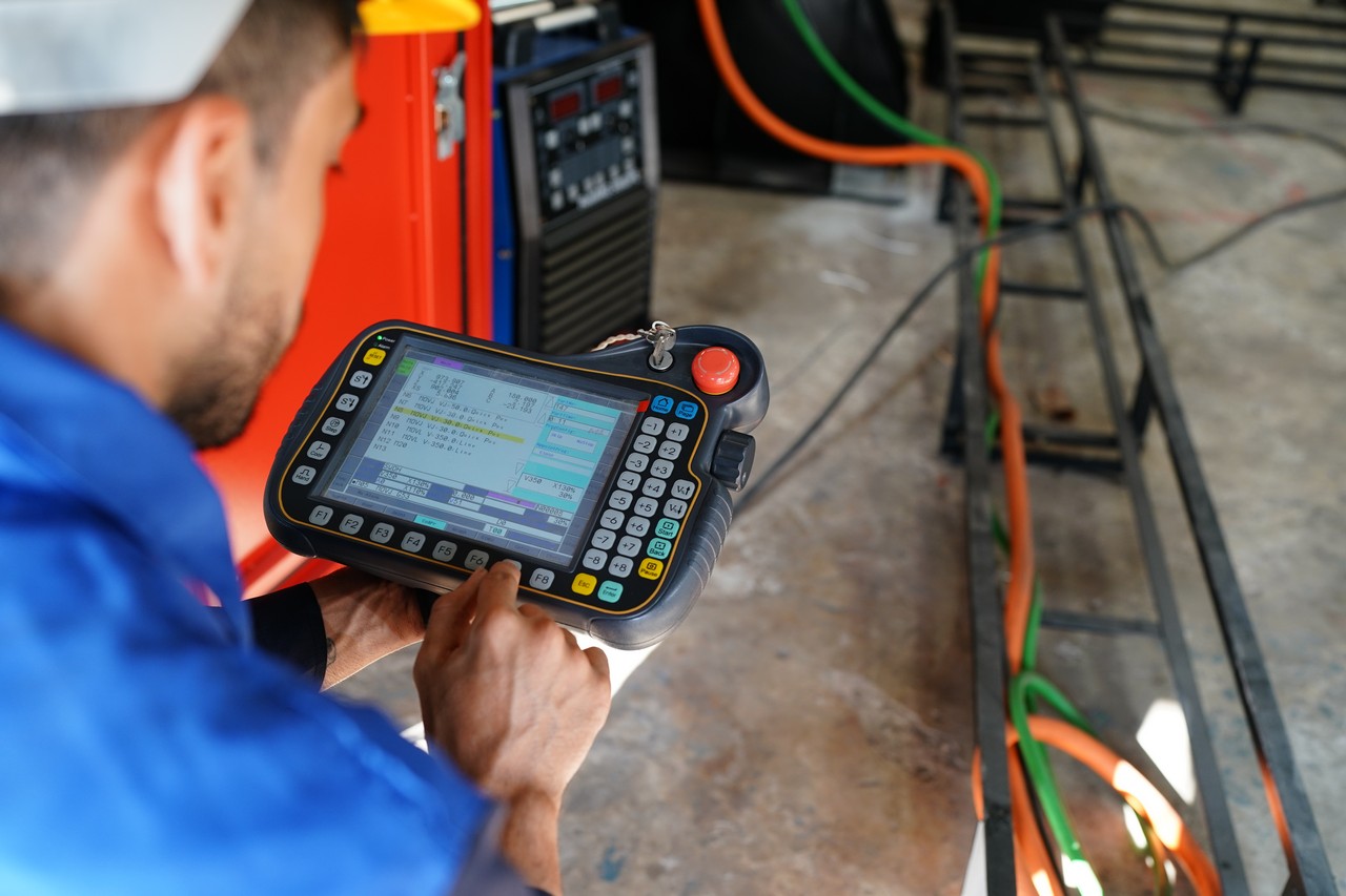 Electromecanic maşini şi echipamente electrice